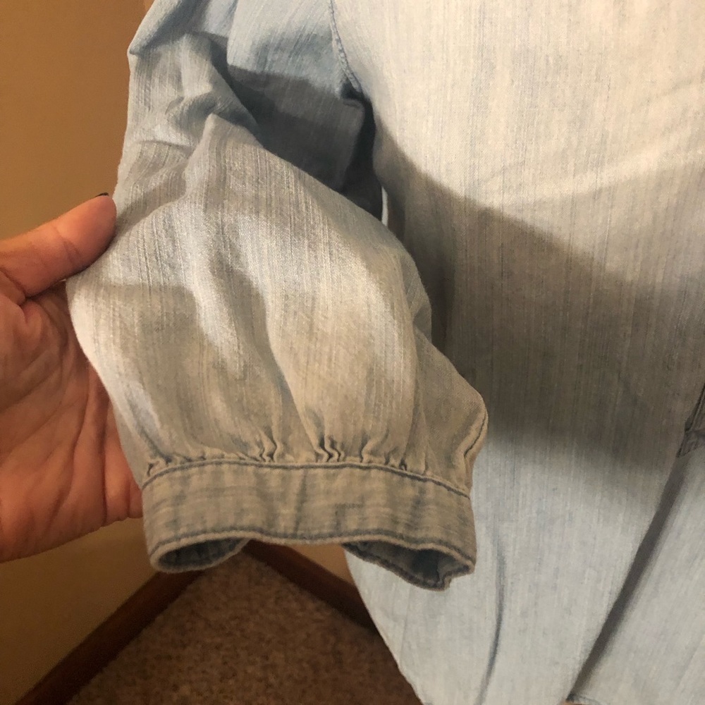 Abercrombie & Fitch Light Wash Denim Shirt Sz S - Picture 2 of 5